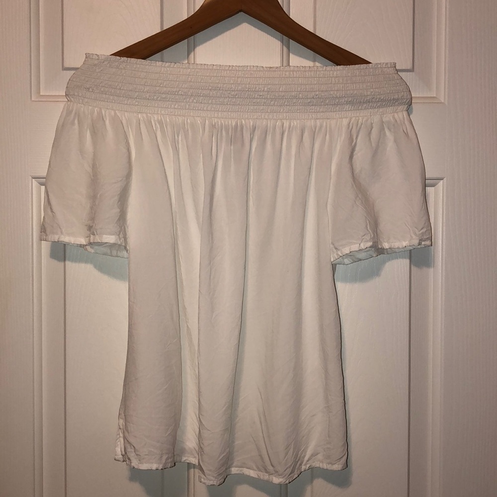 Vineyard Vines off the shoulder top